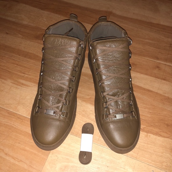 Balenciaga Arena Wrinkled Leather Brown 